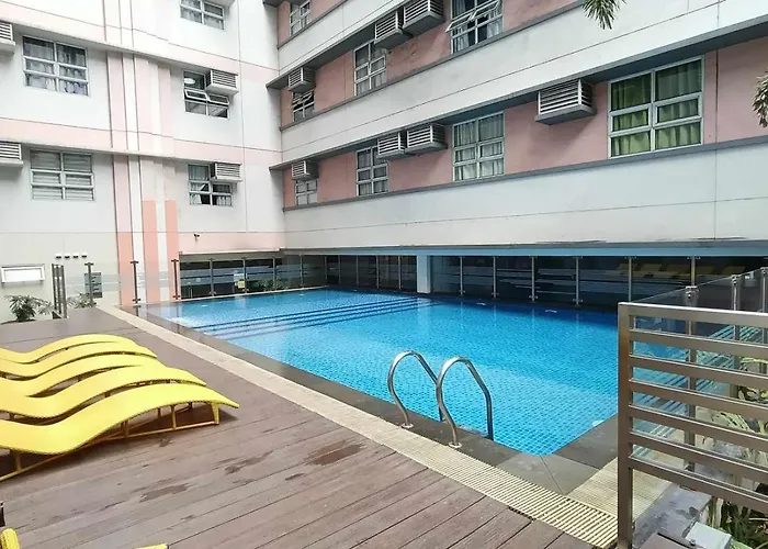 Airport Hub Near Naia T3 -101 Newport Boulevard *